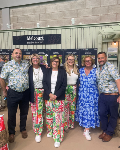 Melcourt Marks Floral Thursday at GLEE with £2,830 Donation to Greenfingers