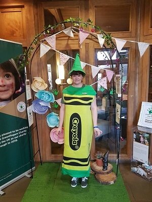 Kew Green's Emma Harding wins Best Costume as they Go Green for Greenfingers